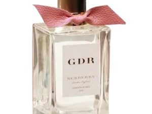BURBERRY Garden Roses